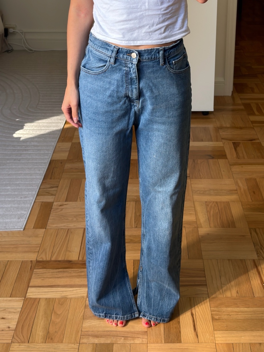 DL1961 Women's Straight Leg Jeans in Medium Blue Wash Split Hem